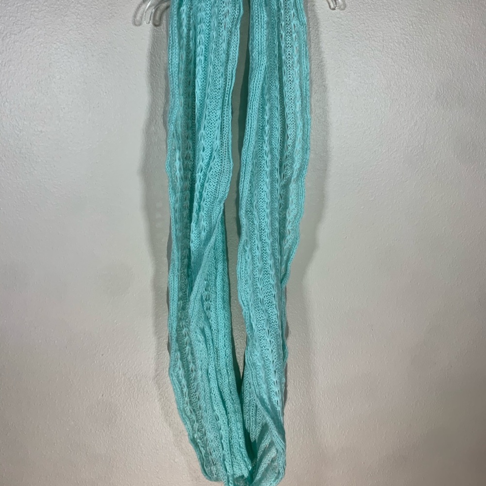 Scarf bundle (12) - Picture 3 of 12